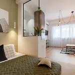Bright 1br Near Calea Victoriei Apartamento