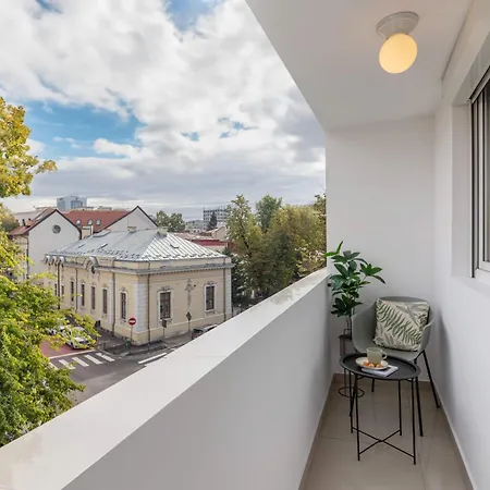 Bright 1br Near Calea Victoriei Daire