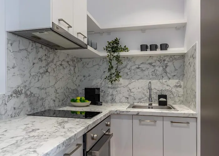 Bright 1br Near Calea Victoriei Apartment *
