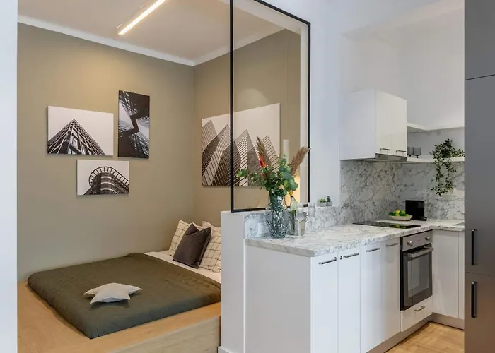 Apartment Bright 1br Near Calea Victoriei Bucharest