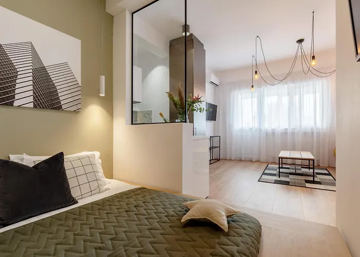 Bright 1br Near Calea Victoriei 公寓